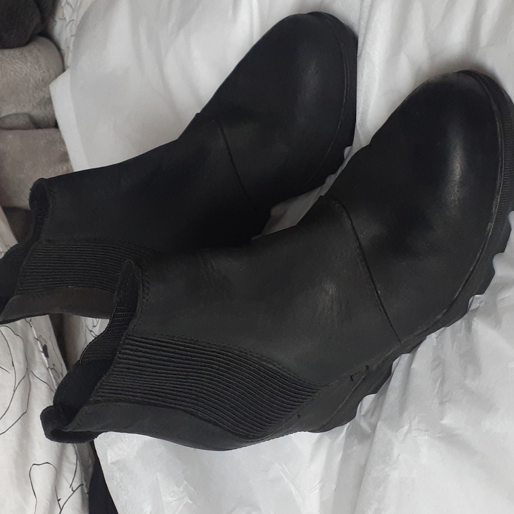 Sorel Joan of Arctic Wedge Chelsea Boots Black 9